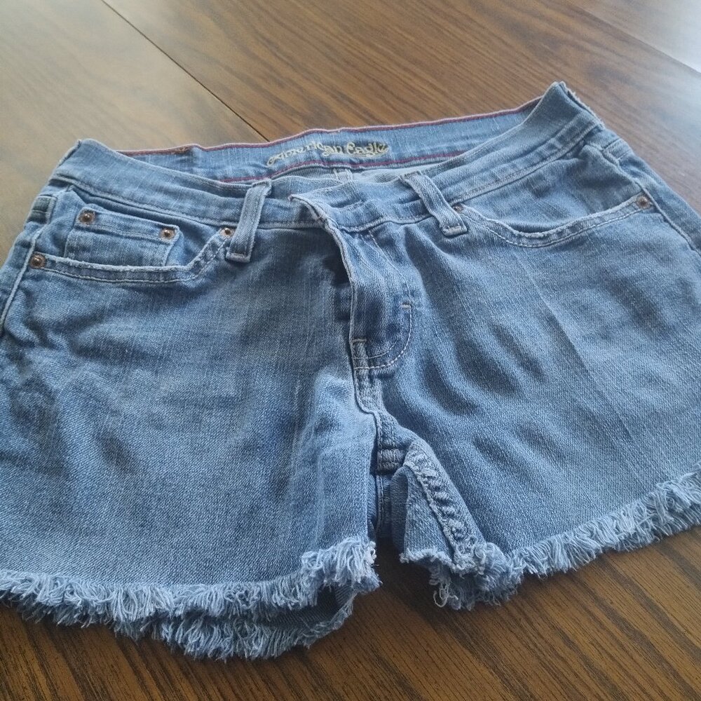 cut off amercian eagle jean shorts size 10 short stretch pre owned